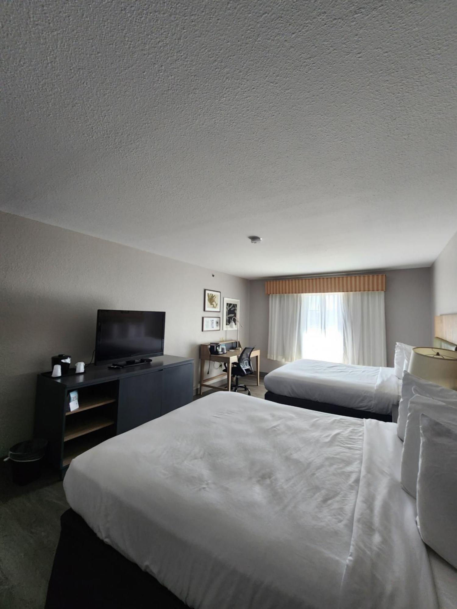 Country Inn & Suites By Radisson, Topeka West, Ks מראה חיצוני תמונה