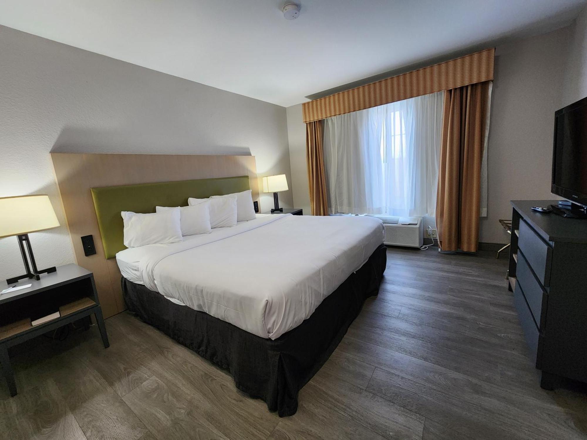 Country Inn & Suites By Radisson, Topeka West, Ks מראה חיצוני תמונה