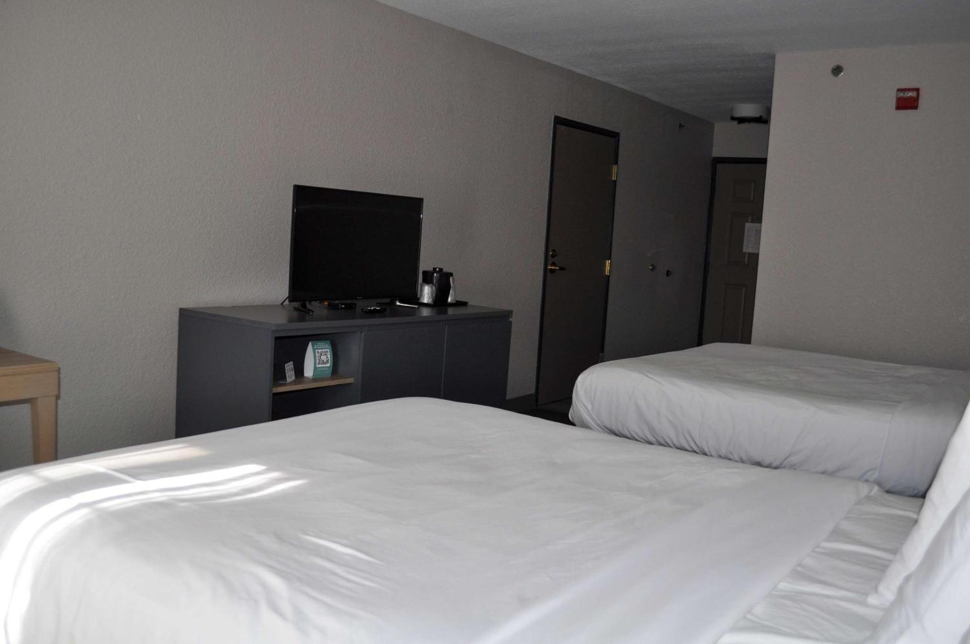 Country Inn & Suites By Radisson, Topeka West, Ks מראה חיצוני תמונה